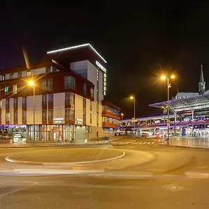 Kommerzhotel Almanya