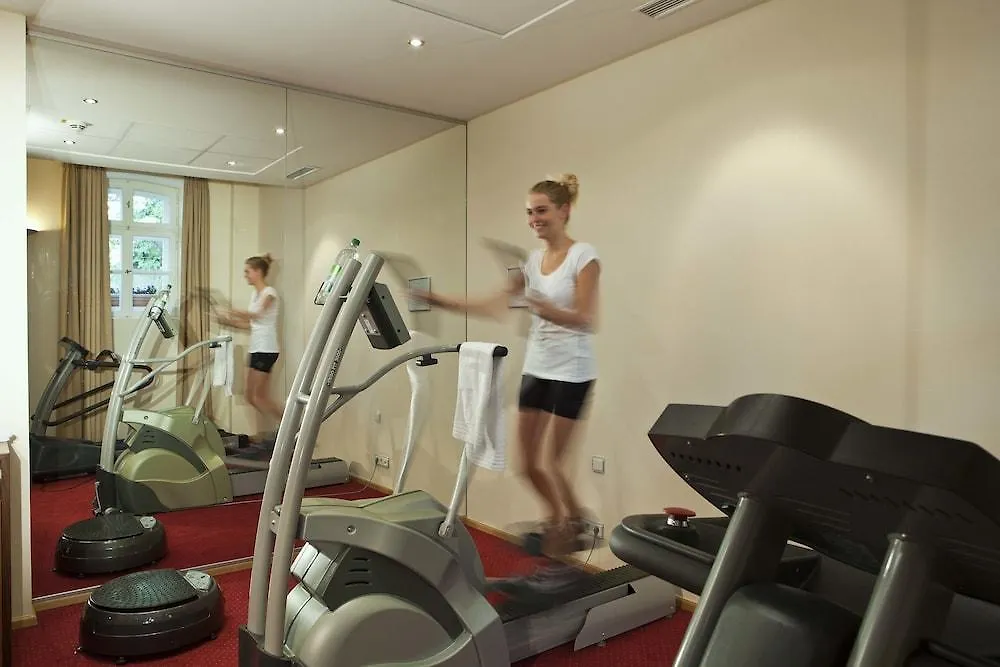 Maximilian Munich Apartments & Hotel Almanya